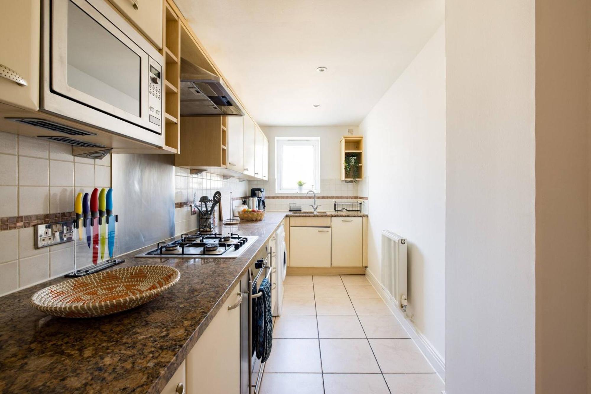 Wild Roses Service Apartments - East India Лондон Екстер'єр фото